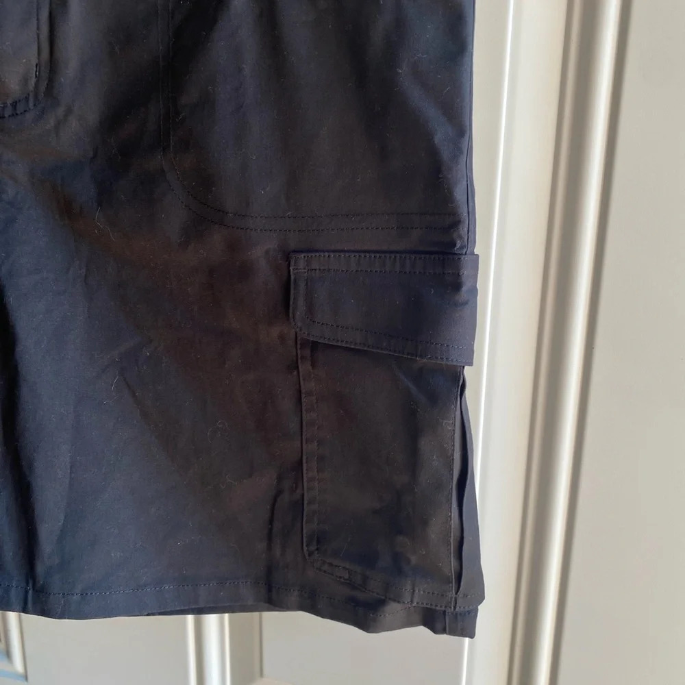 Cabela’s Size 12 Black Chino Shorts 7” Inseam 98% Cotton High Waist 36” Waist - Picture 2 of 11